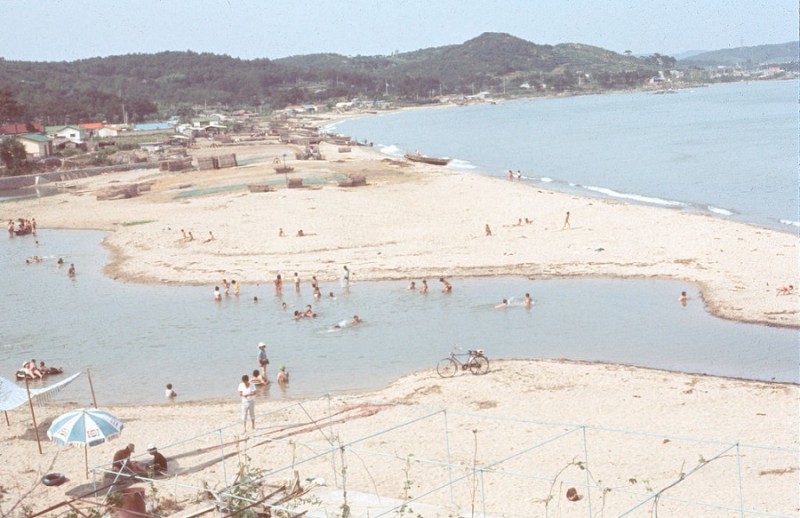 Imrang beach1 1977.jpg