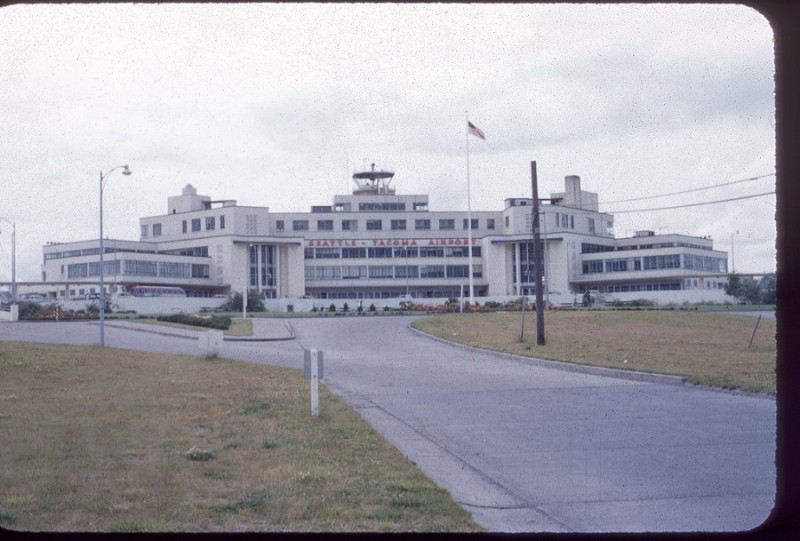 z Seattle-Tacoma Airport, 1953-54.jpg